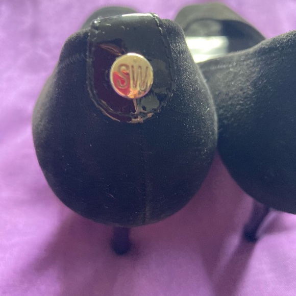 Stuart Weitzman Black Suede Peep Toe Platform Heels Size 7 - Picture 6 of 9